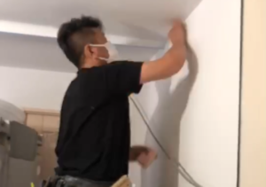 天井貼り 施工中動画(タイムプラス)